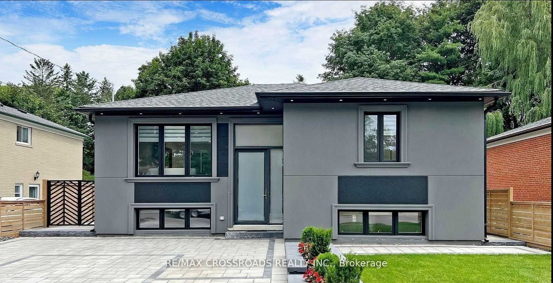 111 Evahill Crescent