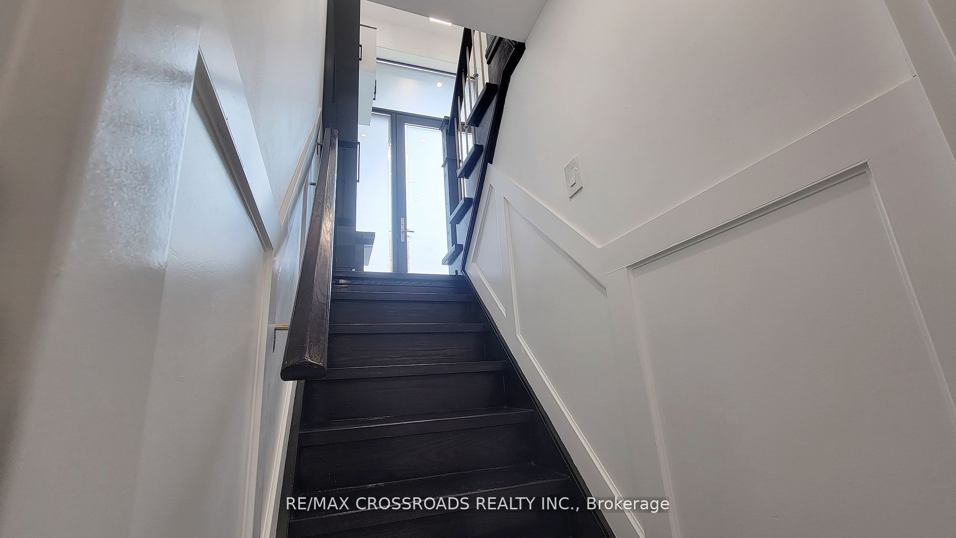 111 Evahill Crescent