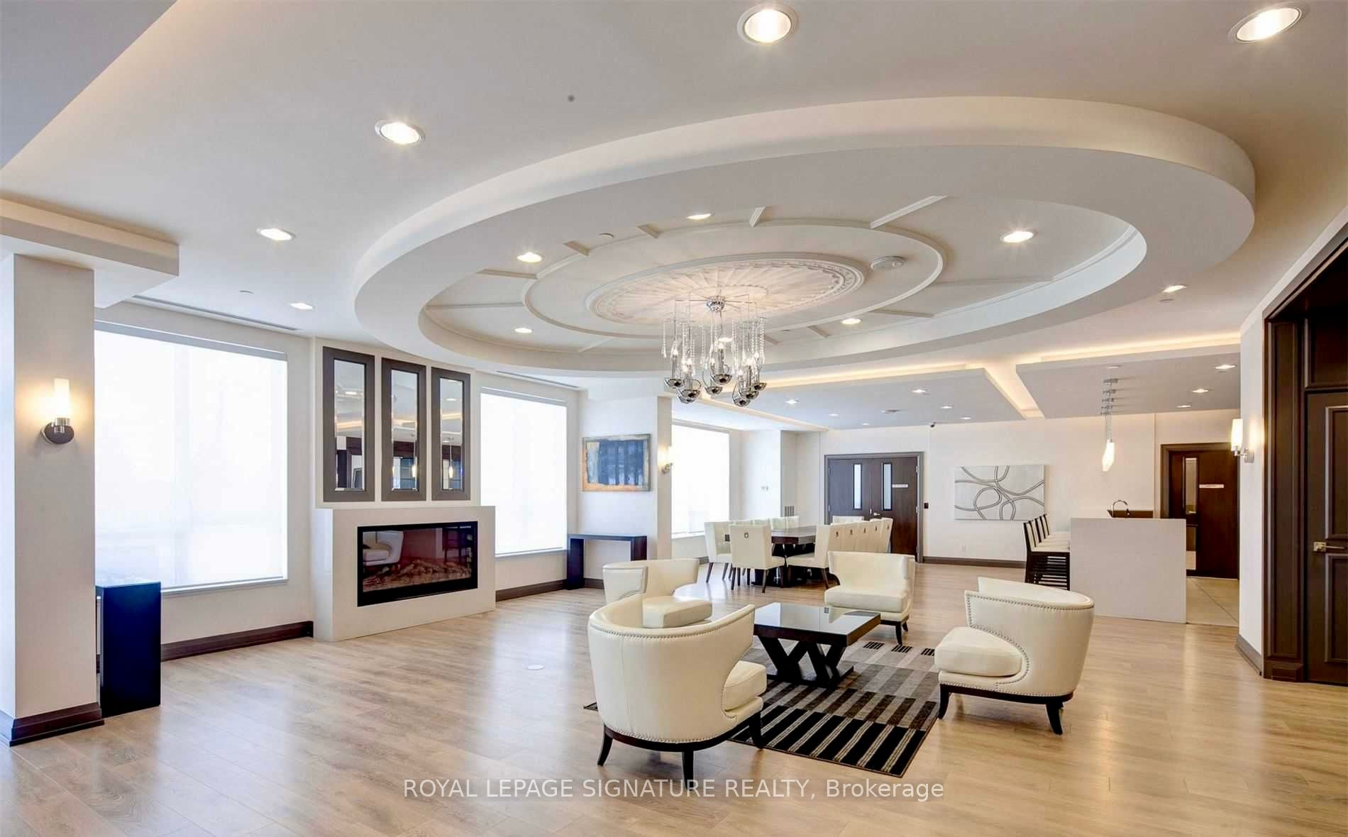7165 Yonge Street, #110