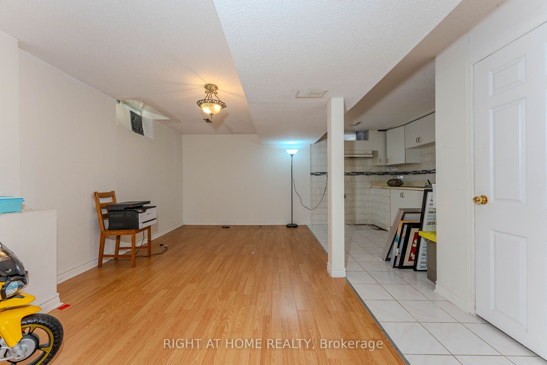 112 Goodwood Dr