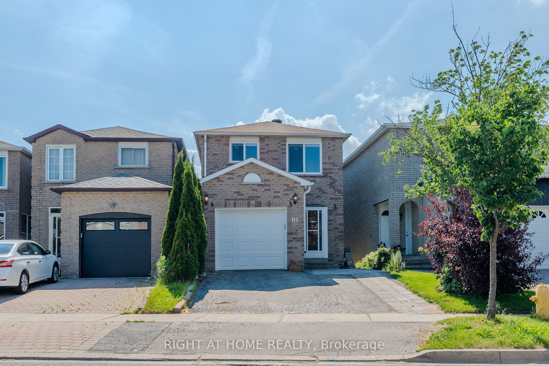 112 Goodwood Dr