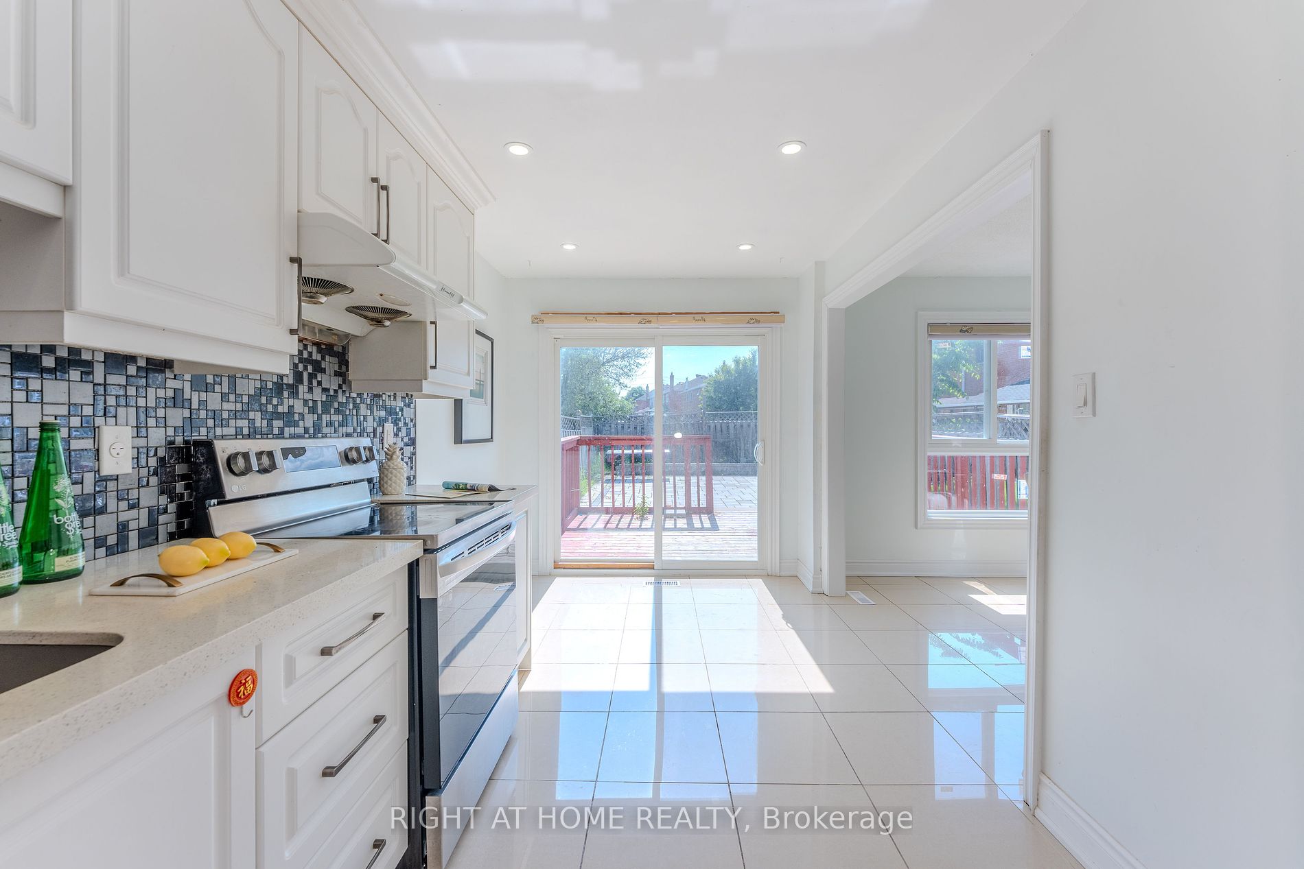 112 Goodwood Dr