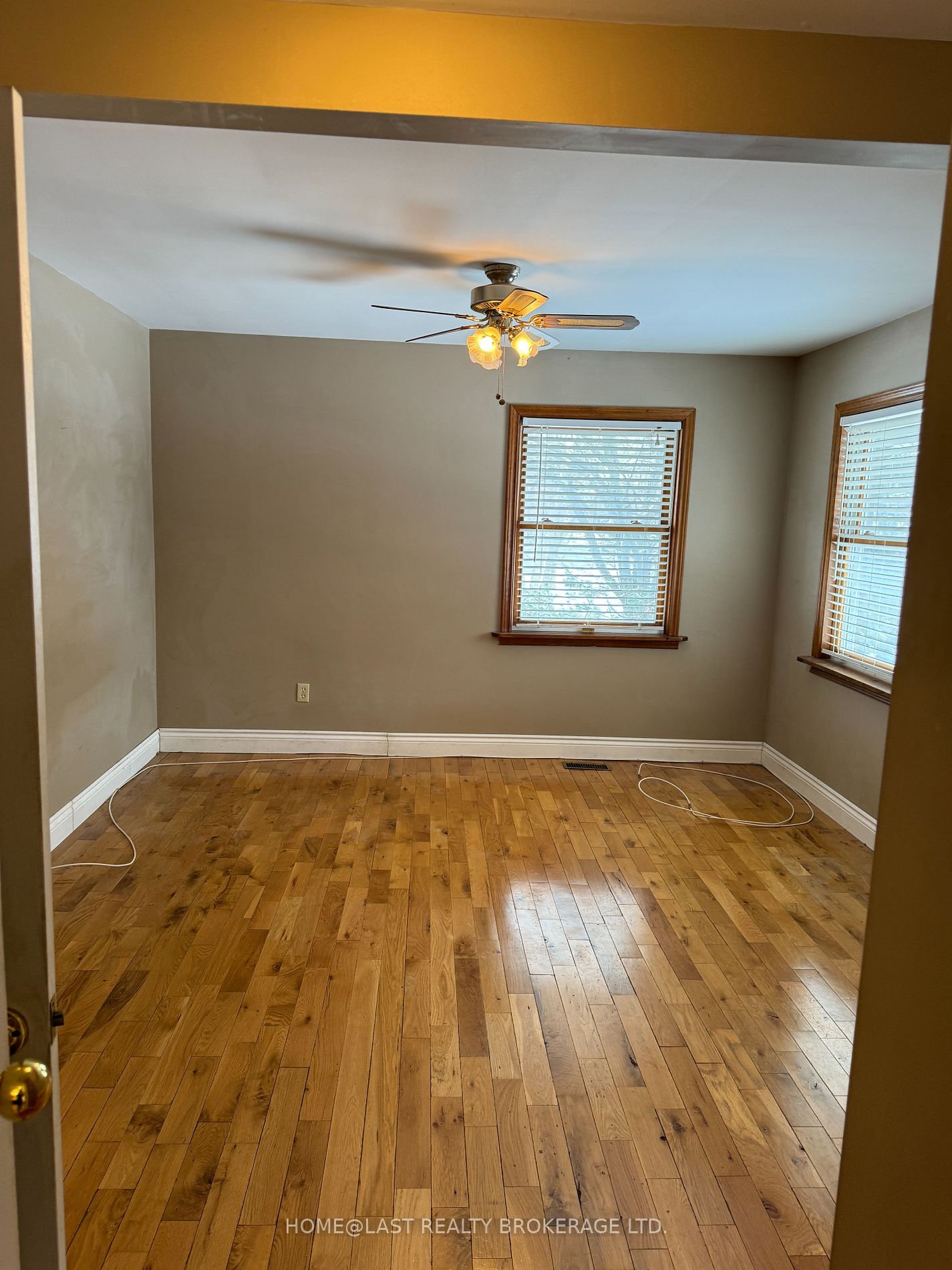 18 Tindall Lane