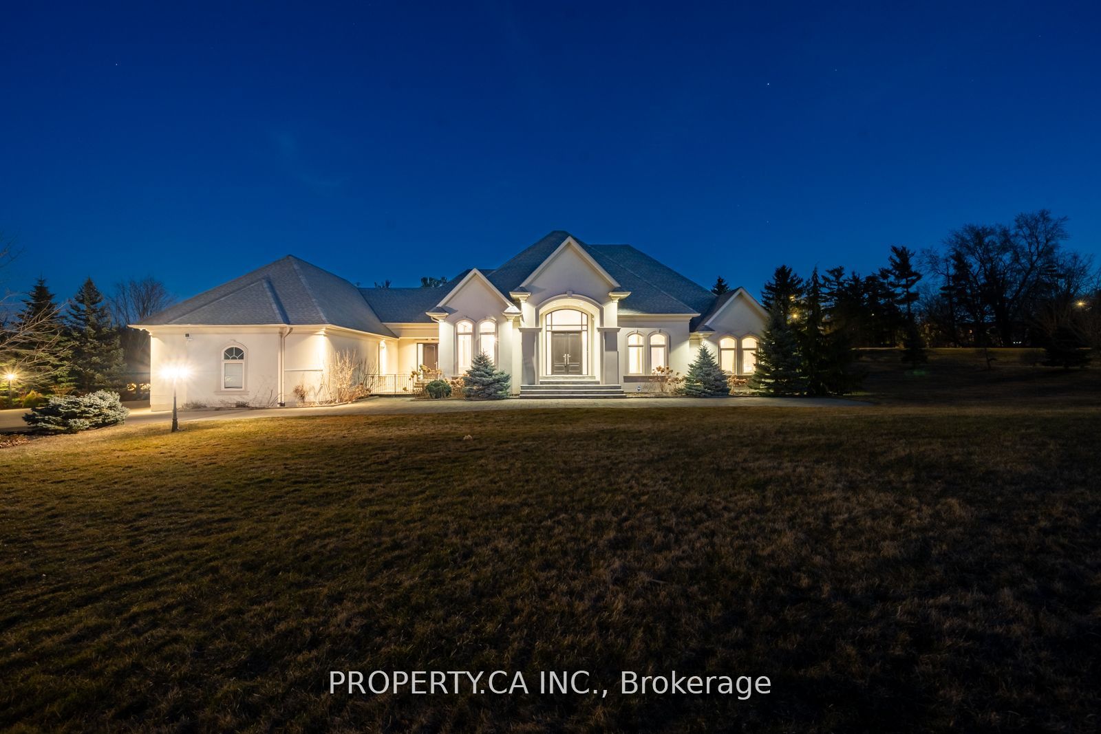 61 Charles Cooper Crt