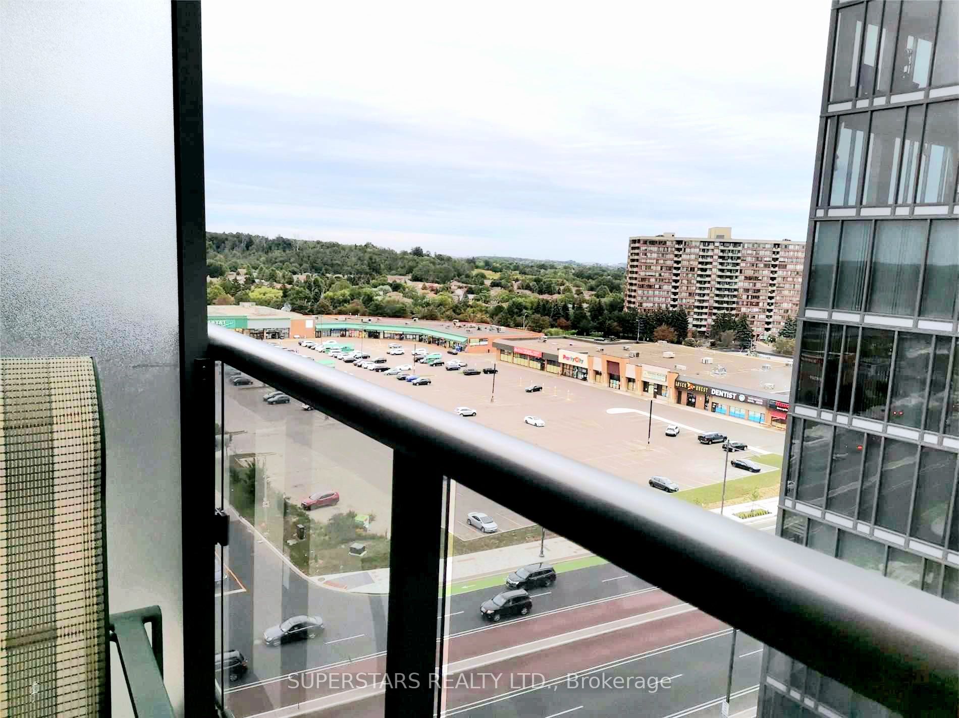 9608 Yonge St, #1105