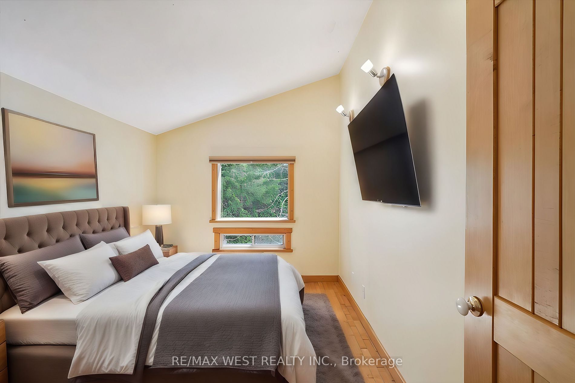 4086 Lloydtown-Aurora Rd