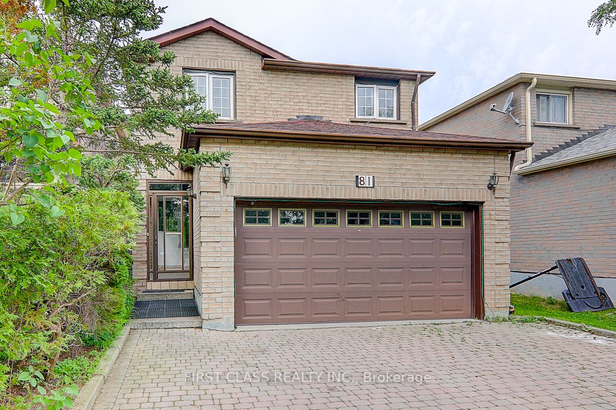 81 Stirling Crescent