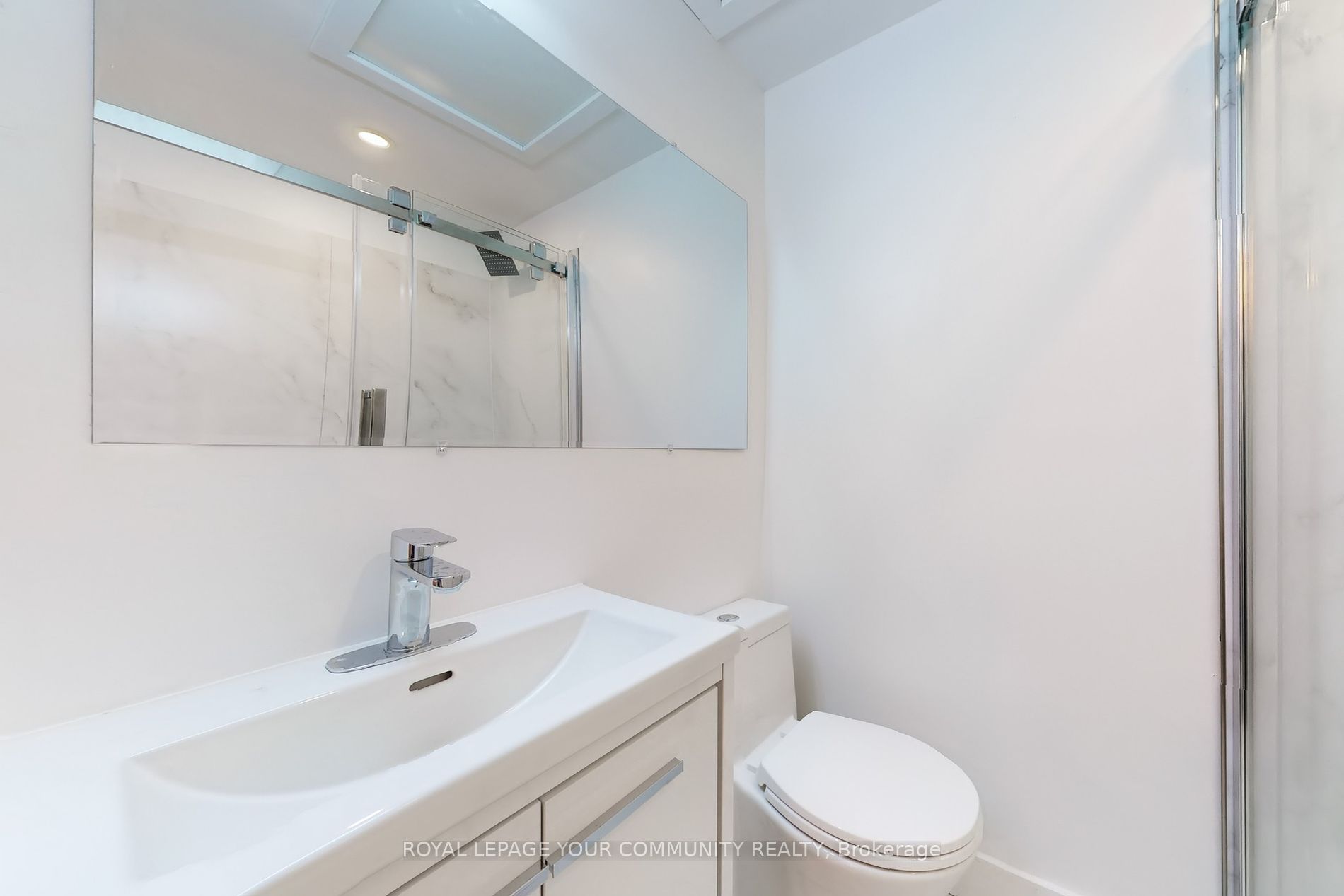 60 Hillview Dr
