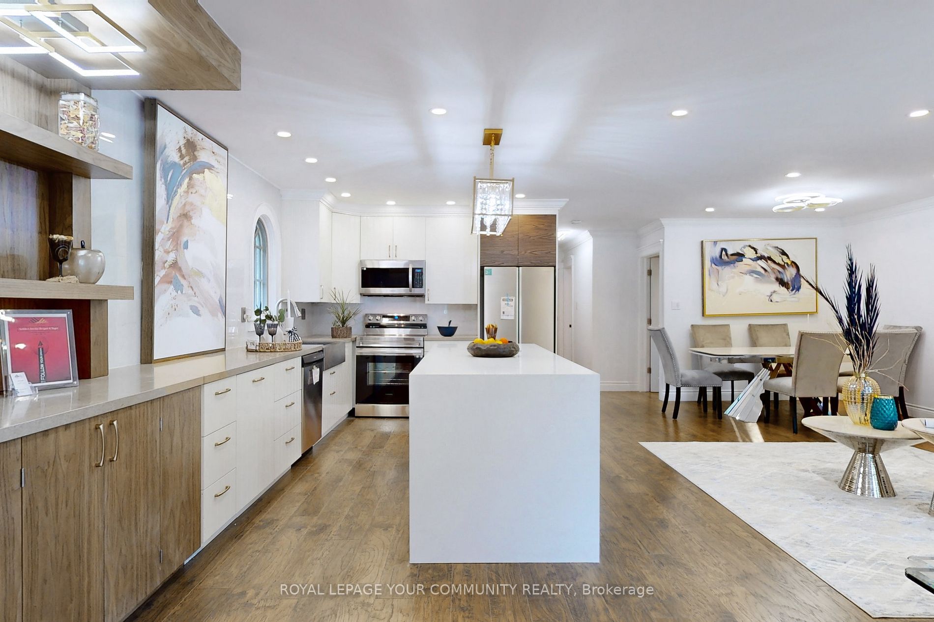60 Hillview Dr