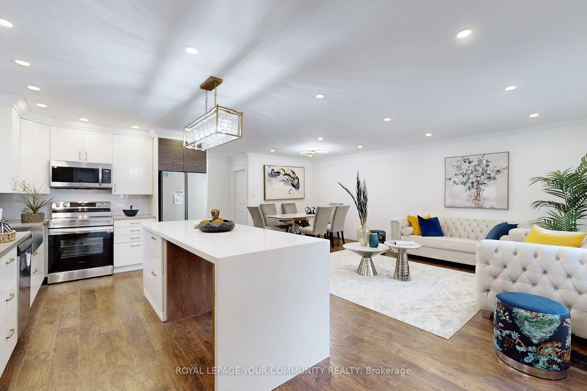 60 Hillview Dr