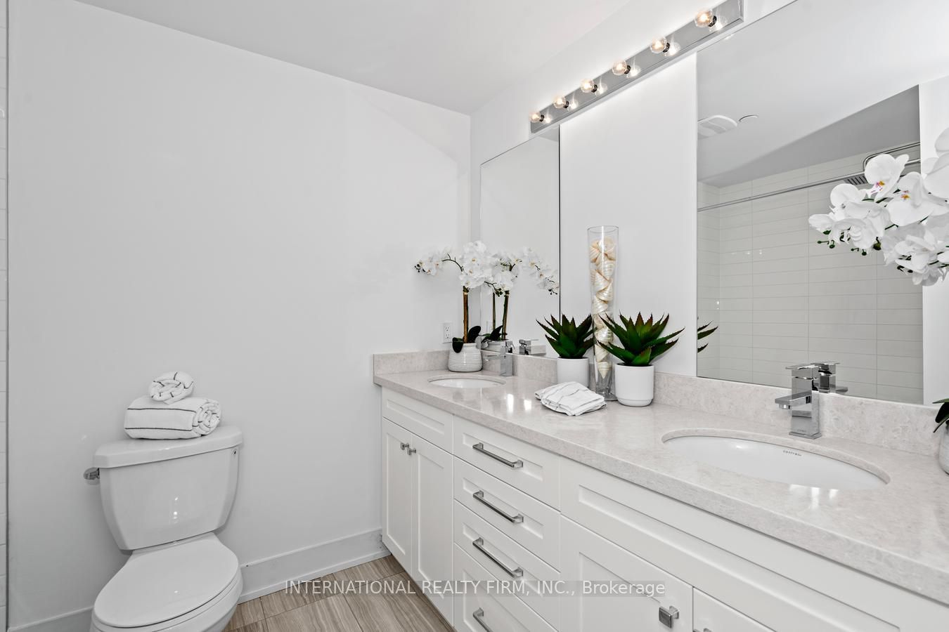 1 Hartman Avenue, #5