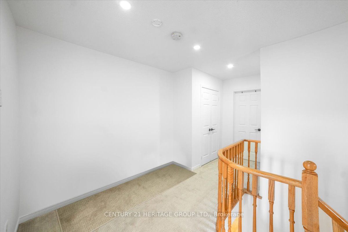 14 Barr Crescent