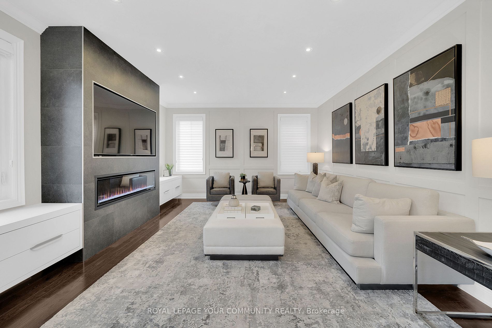 45 Woodgate Pines Drive