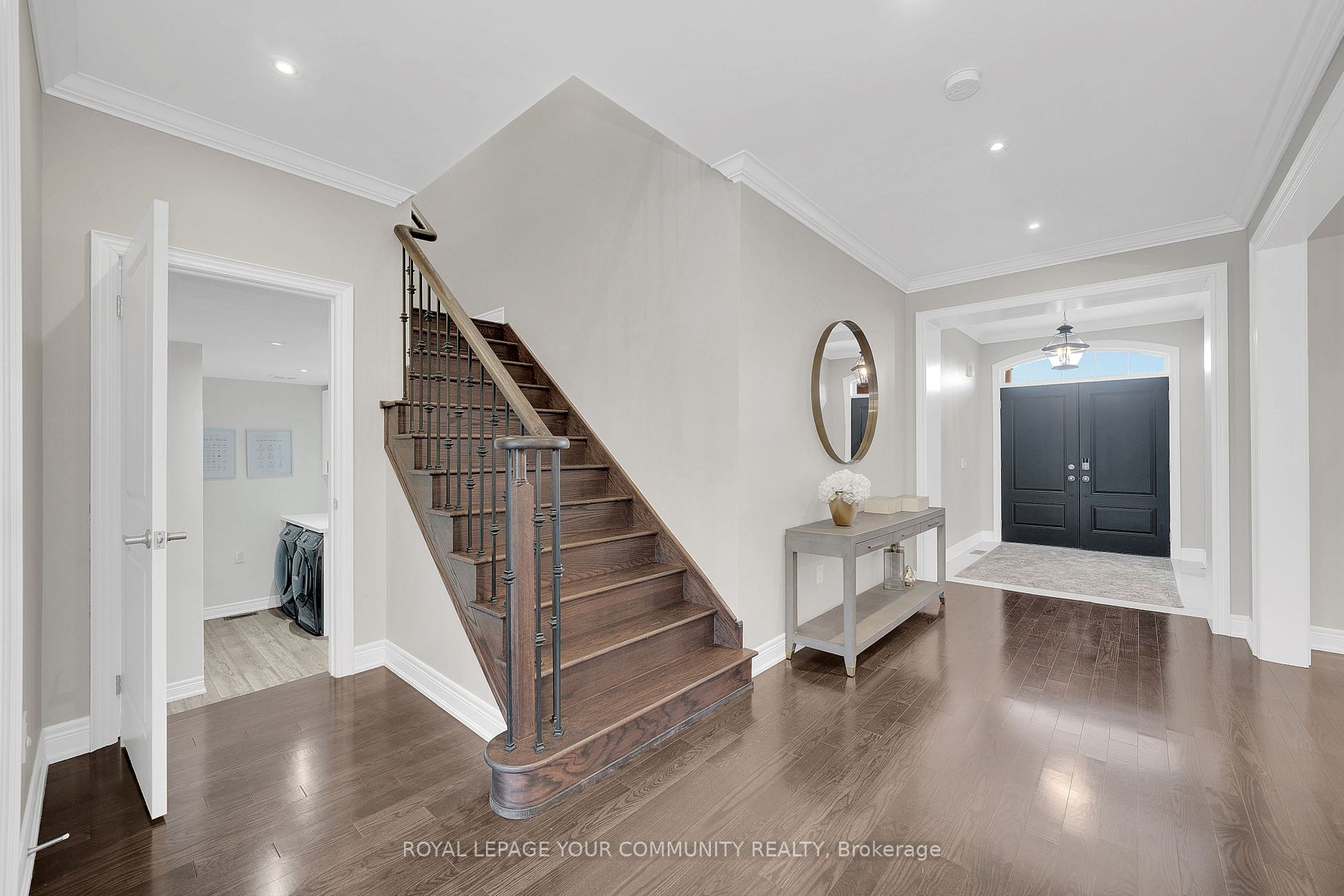 45 Woodgate Pines Drive
