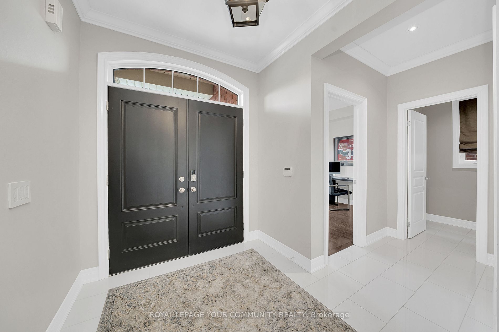 45 Woodgate Pines Drive