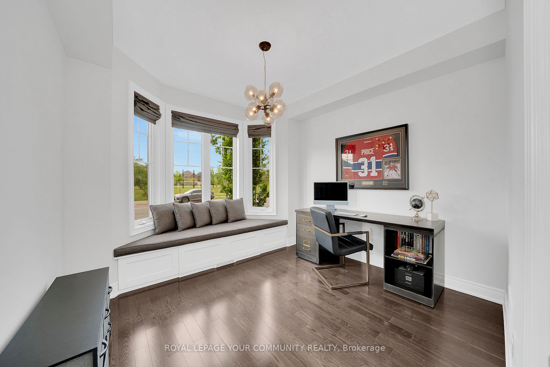 45 Woodgate Pines Drive