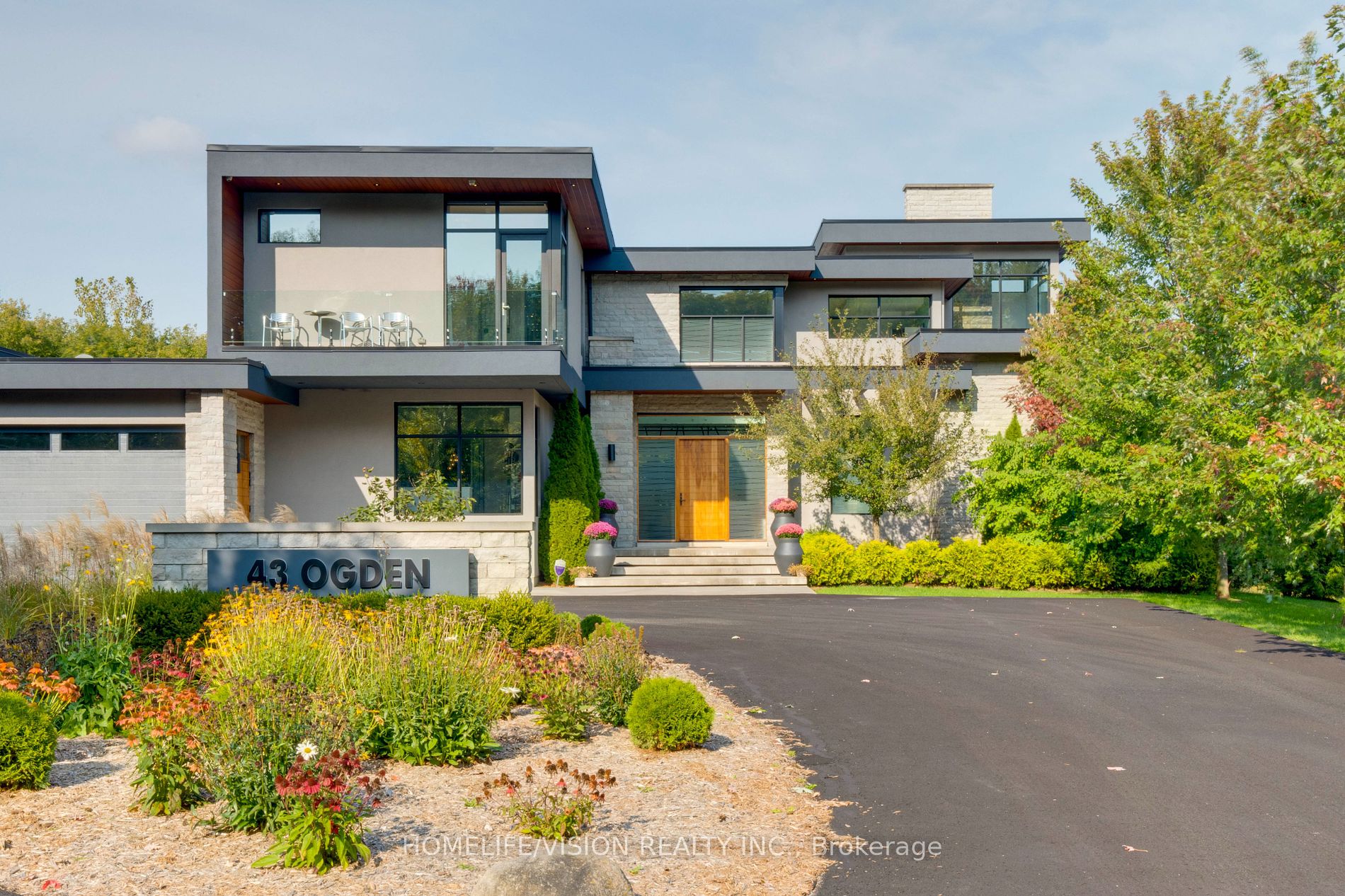 43 Ogden Cres