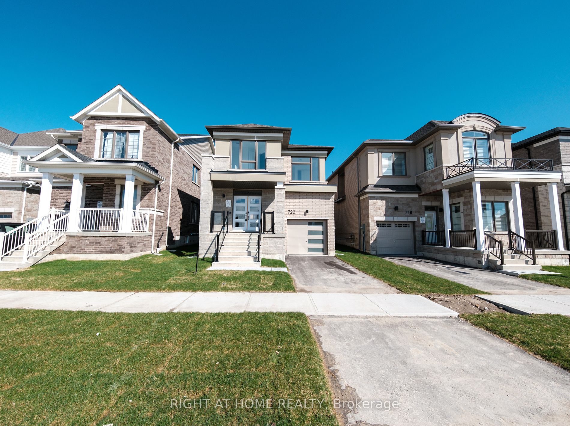 720 Mika St