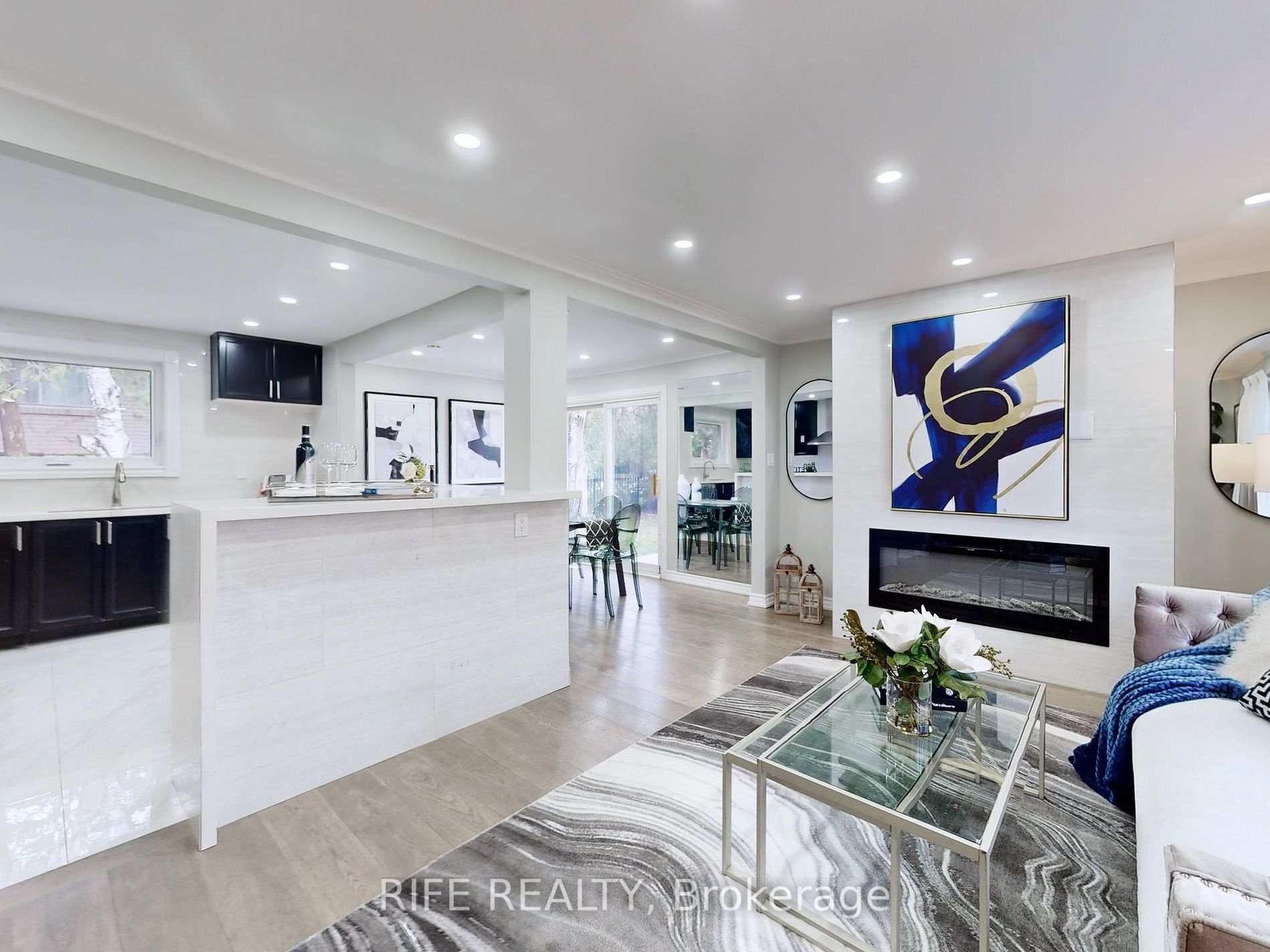 12 Sherwood Forest Drive