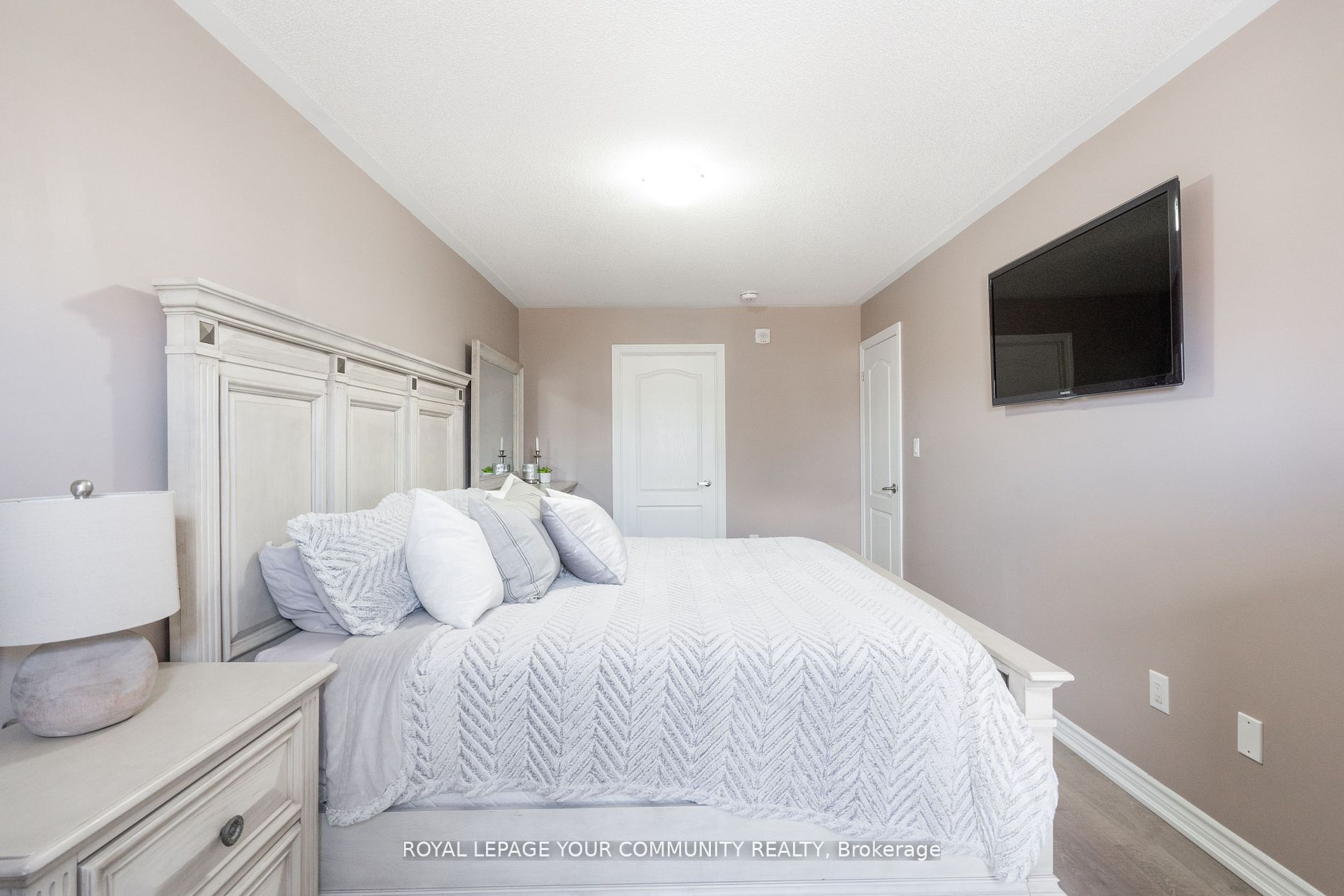3865 Major Mackenzie Drive W #216