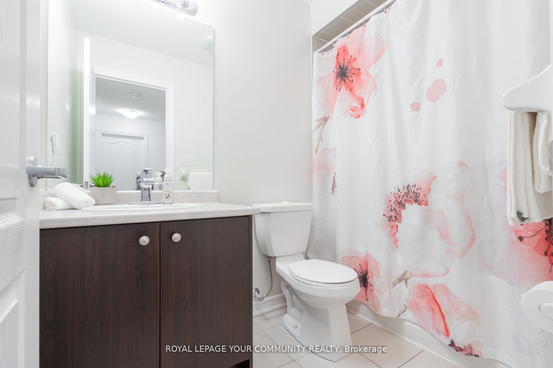 3865 Major Mackenzie Drive W #216