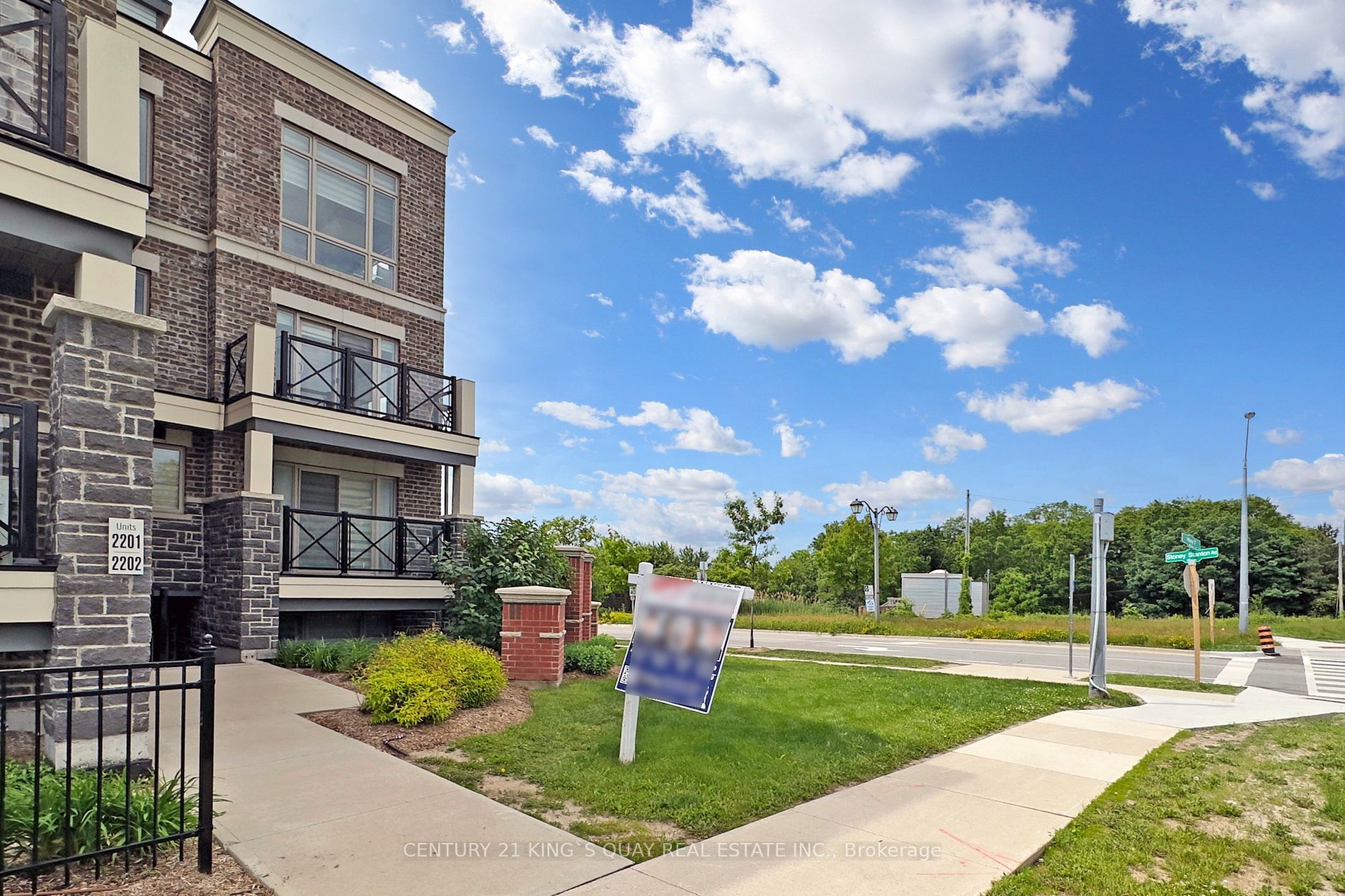 10 Westmeath Lane, #2202