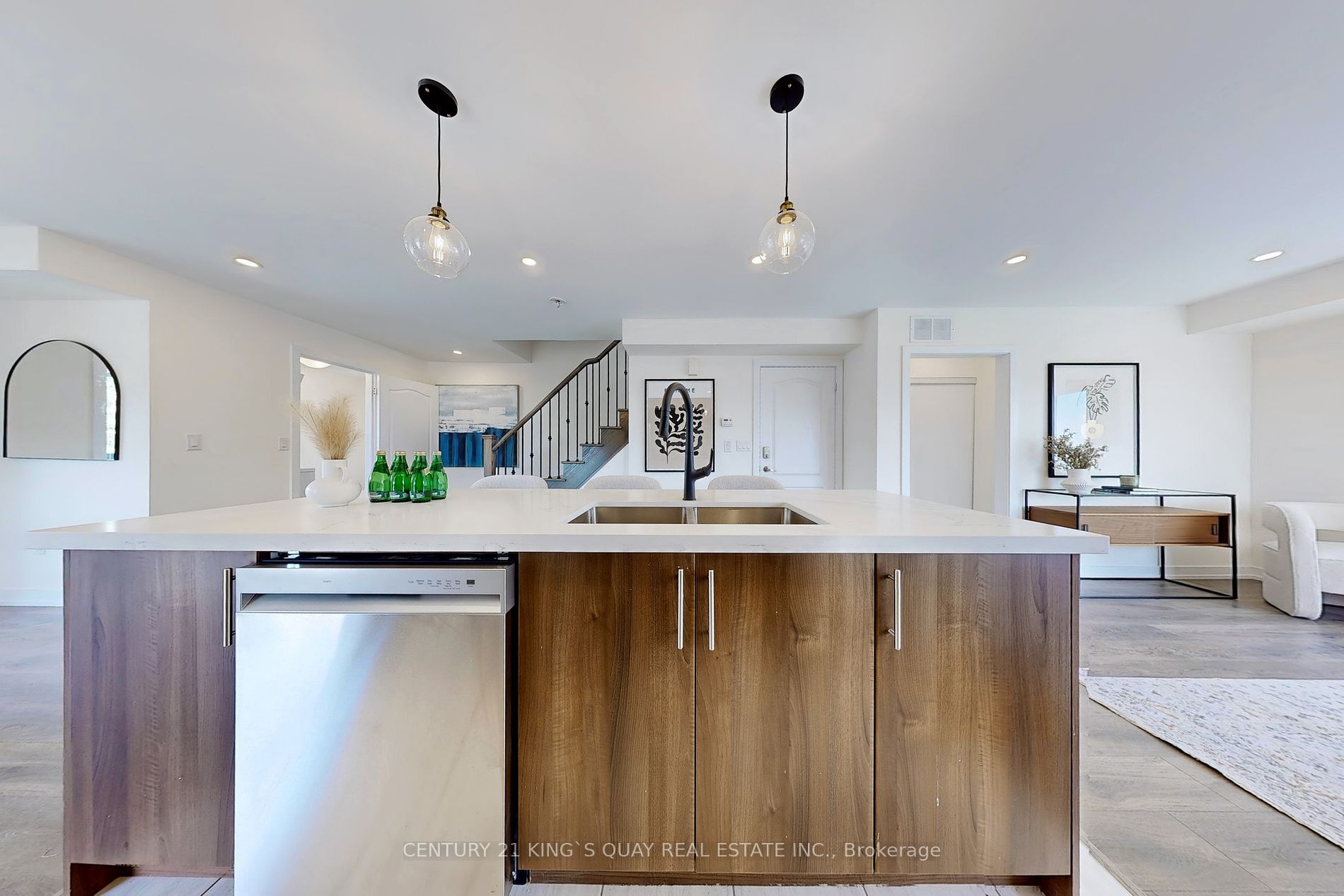10 Westmeath Lane, #2202