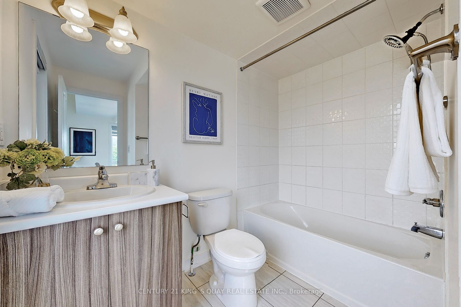 10 Westmeath Lane, #2202