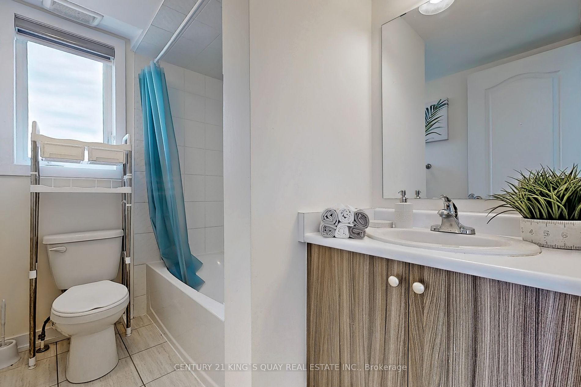 10 Westmeath Lane, #2202