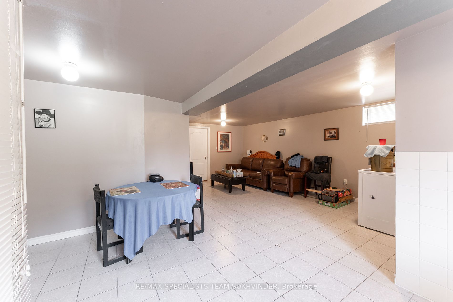 13076 Keele St