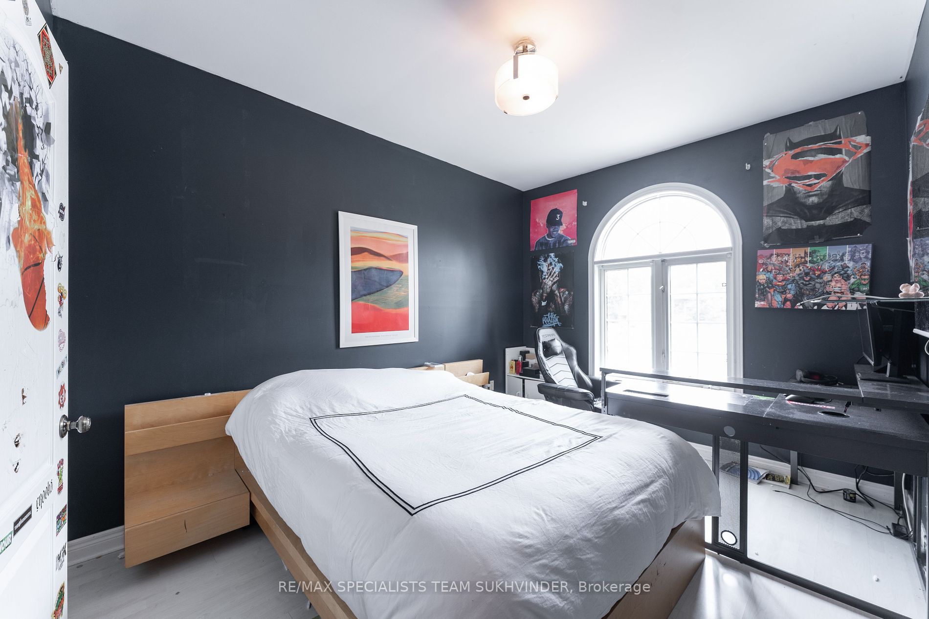 13076 Keele St