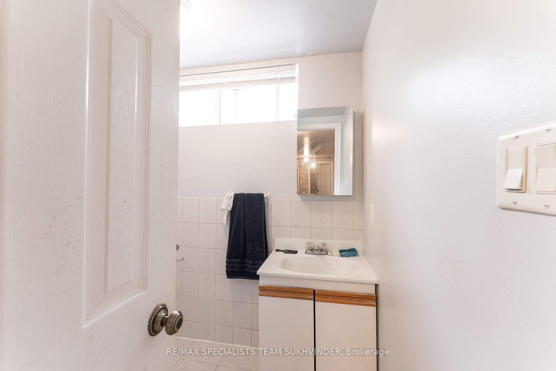 13076 Keele St