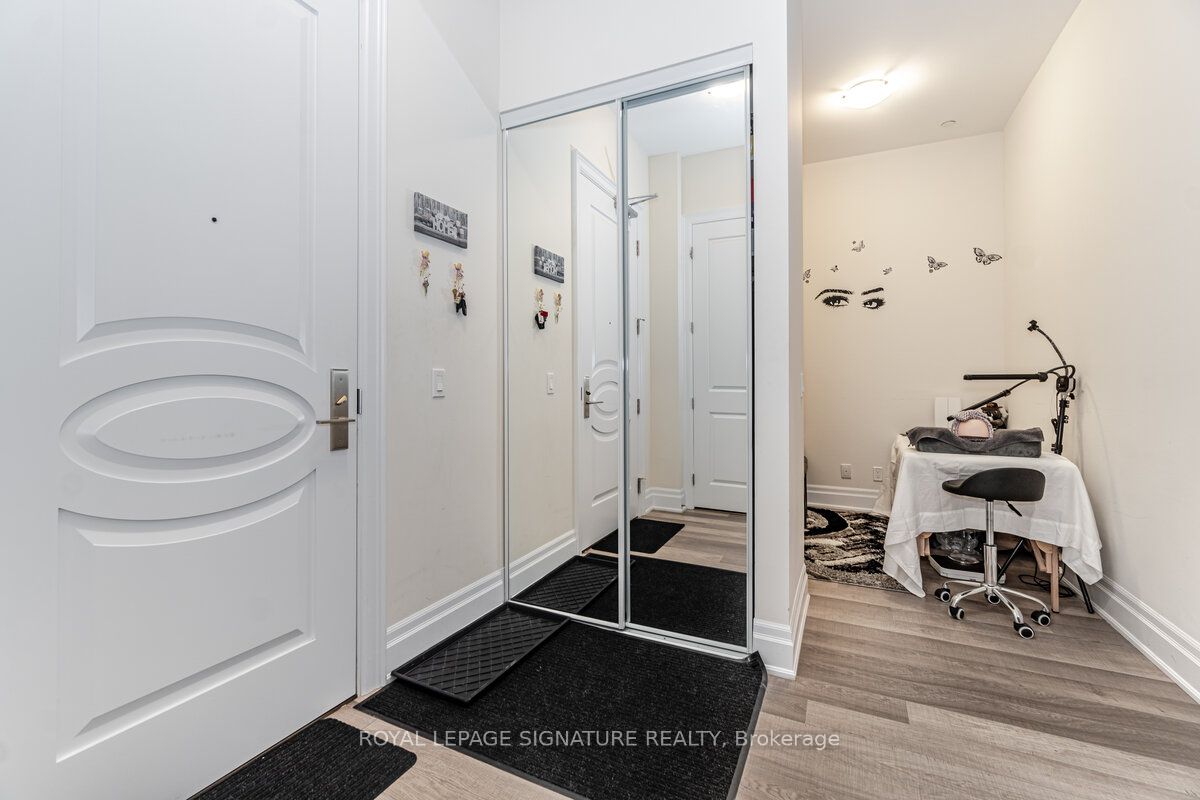 9085 Jane Street #108
