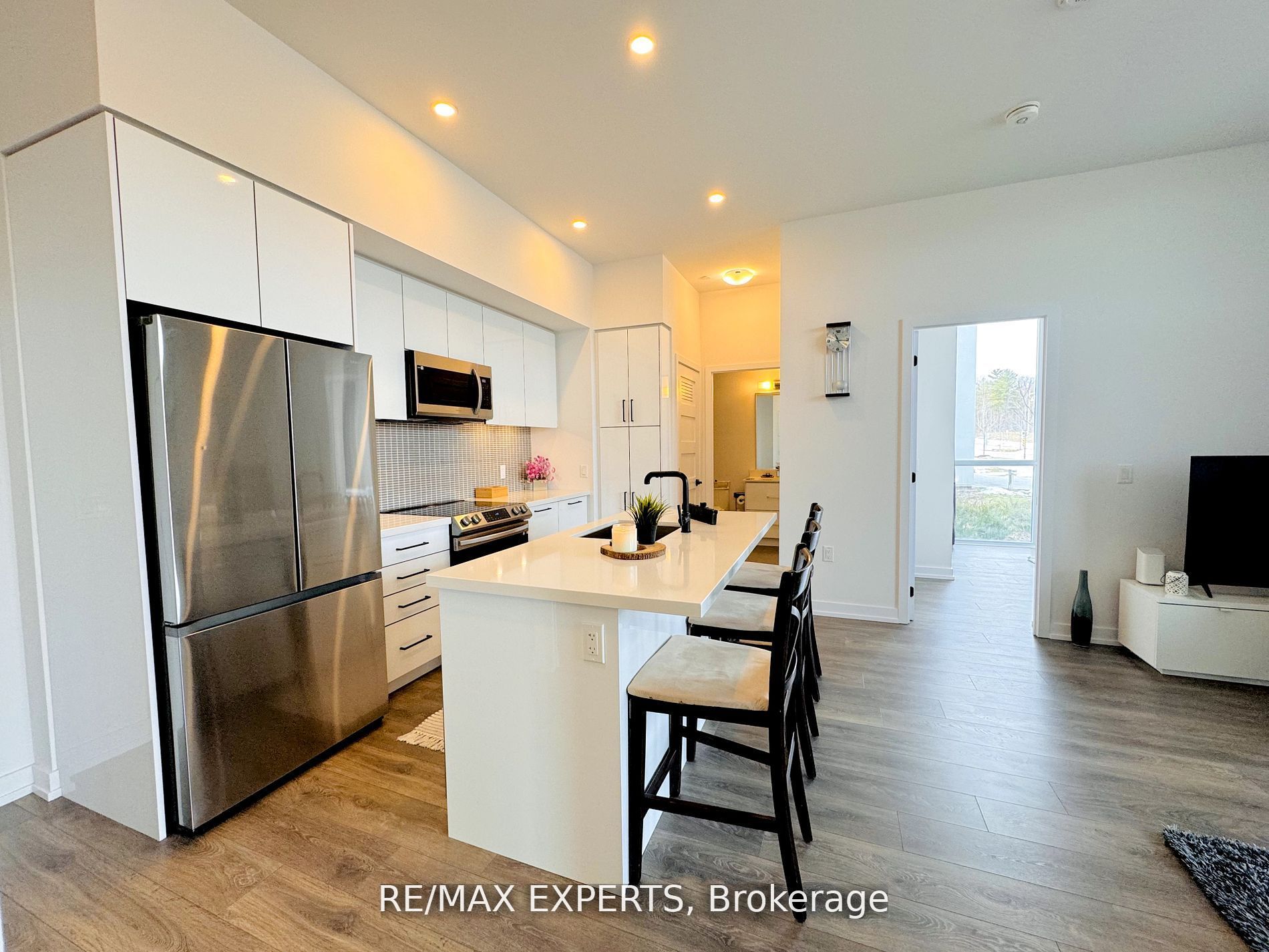 415 Sea Ray Ave, #105