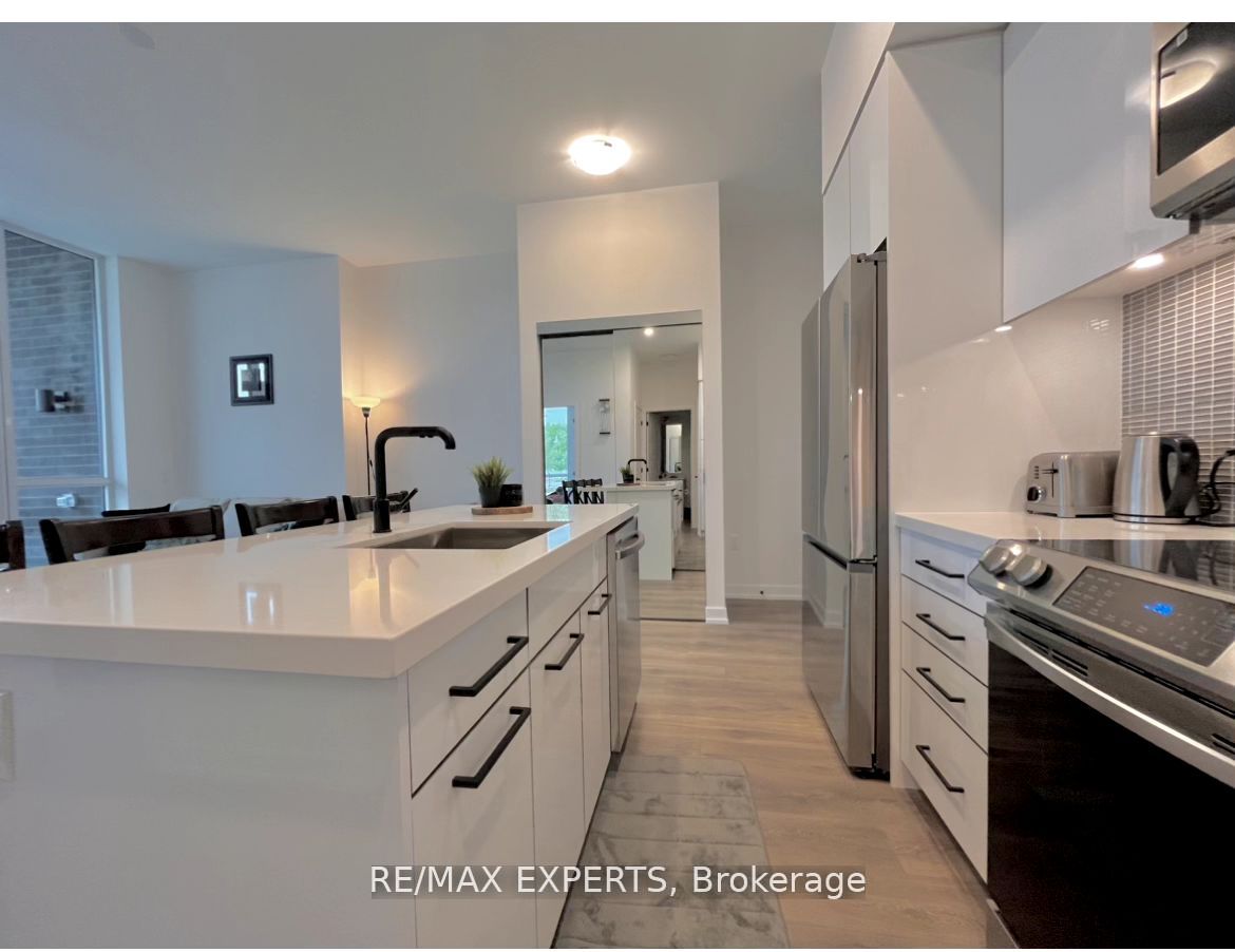 415 Sea Ray Ave, #105