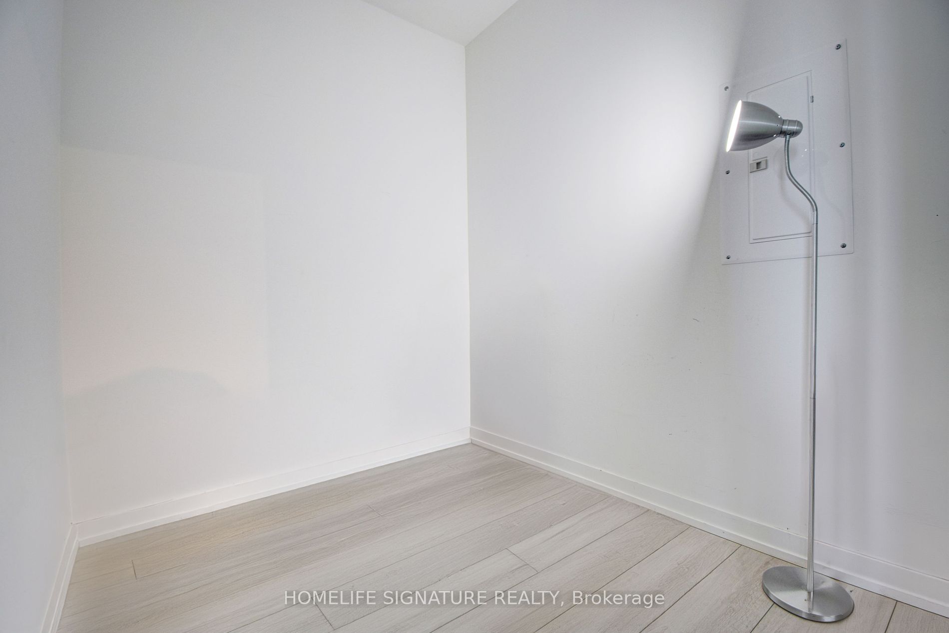 898 Portage Parkway, #1912
