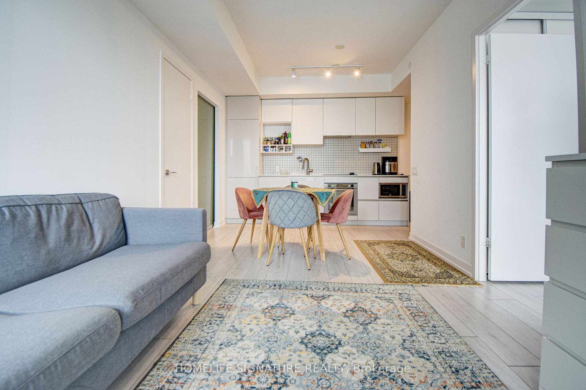898 Portage Parkway, #1912