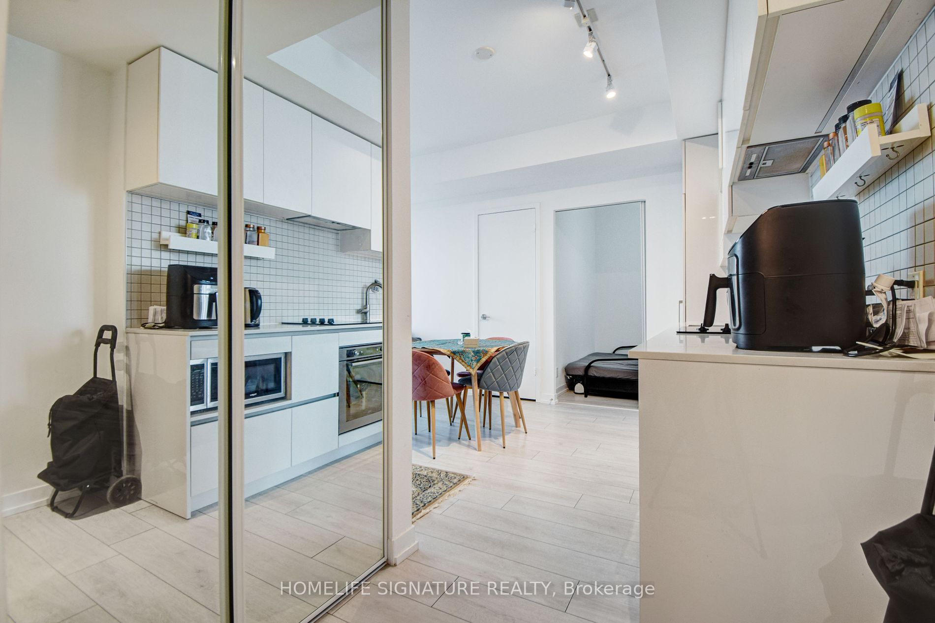 898 Portage Parkway, #1912