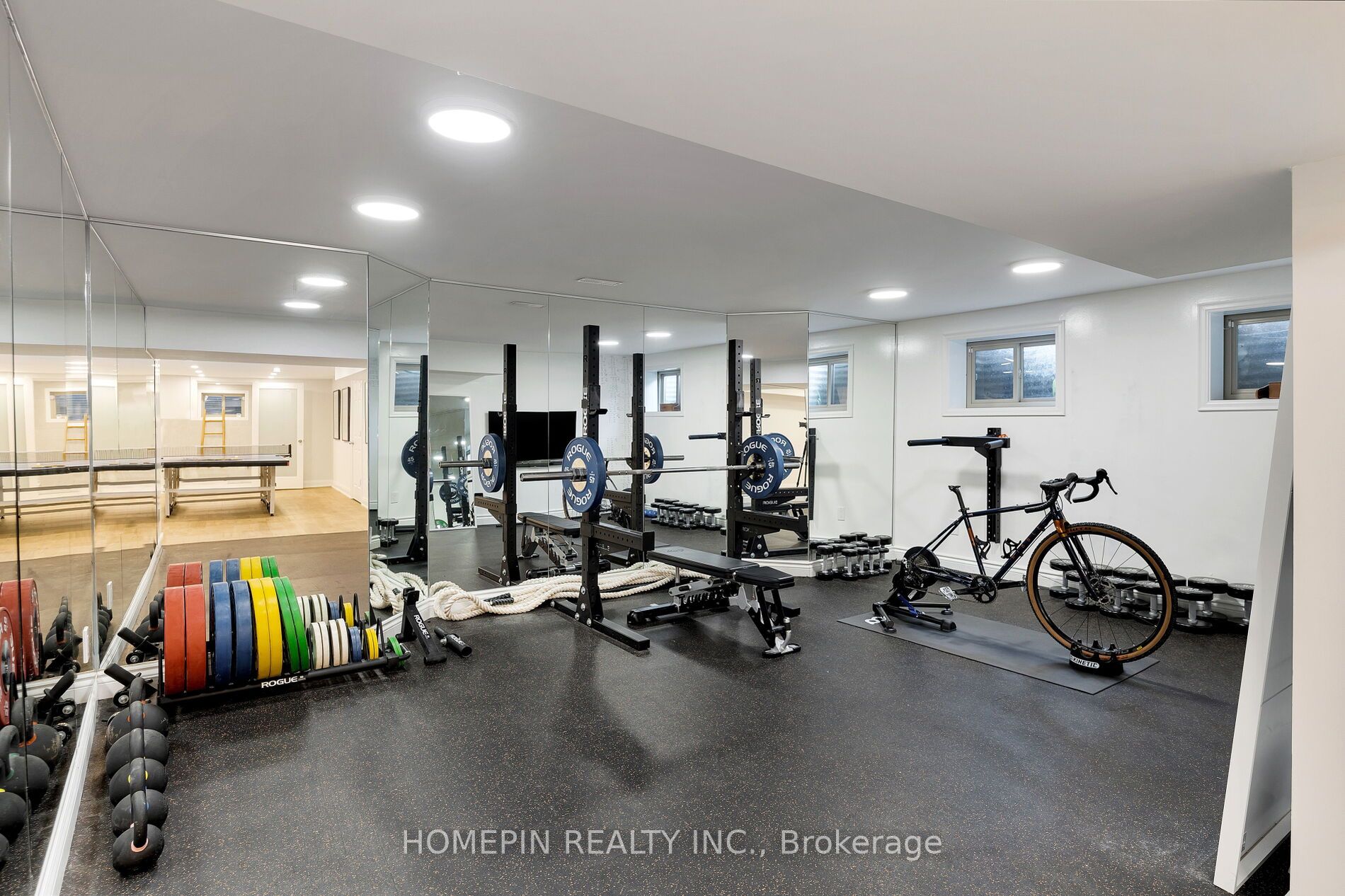 5 Callahan Rd