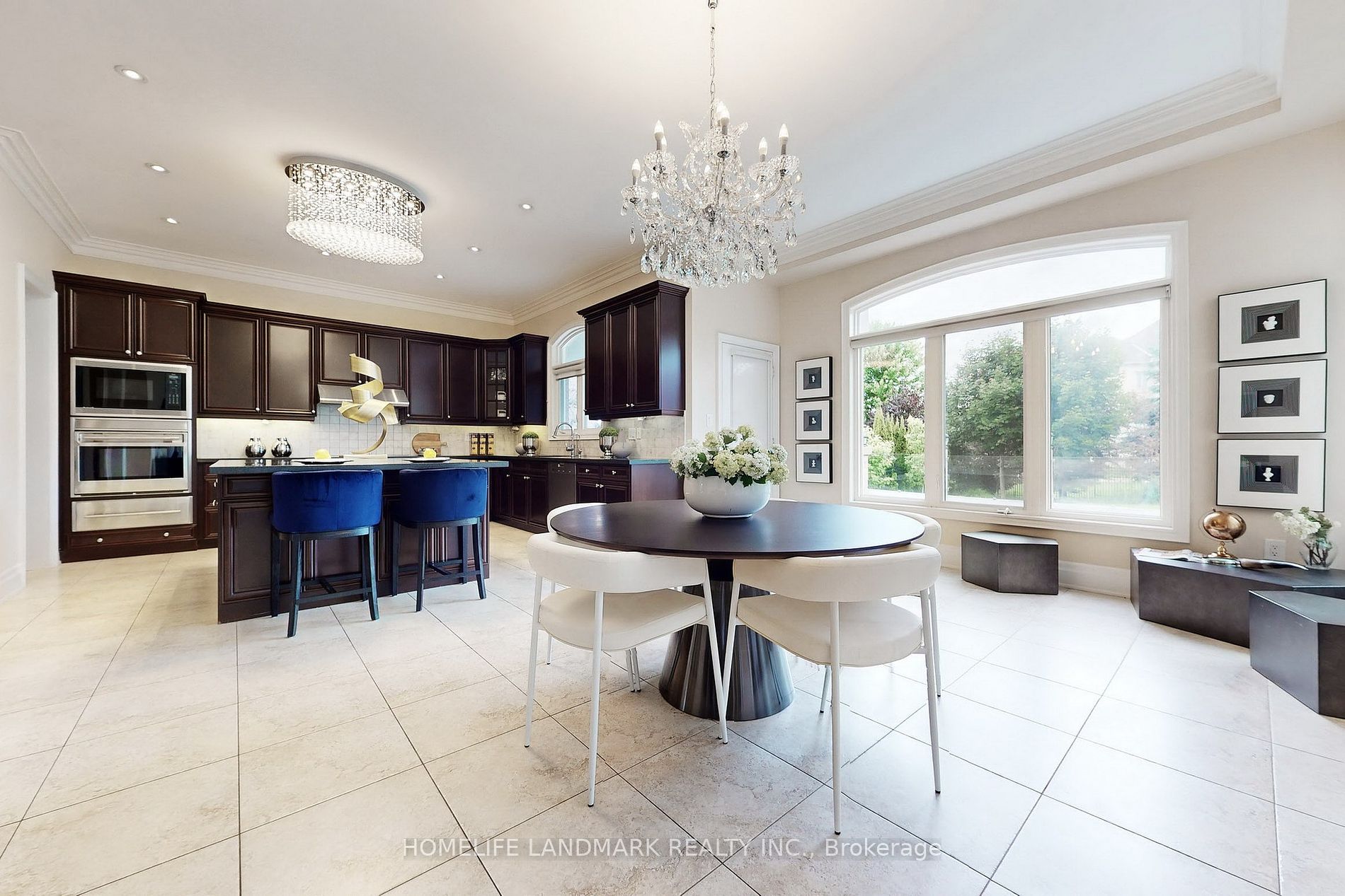 53 Carisbrooke Circle