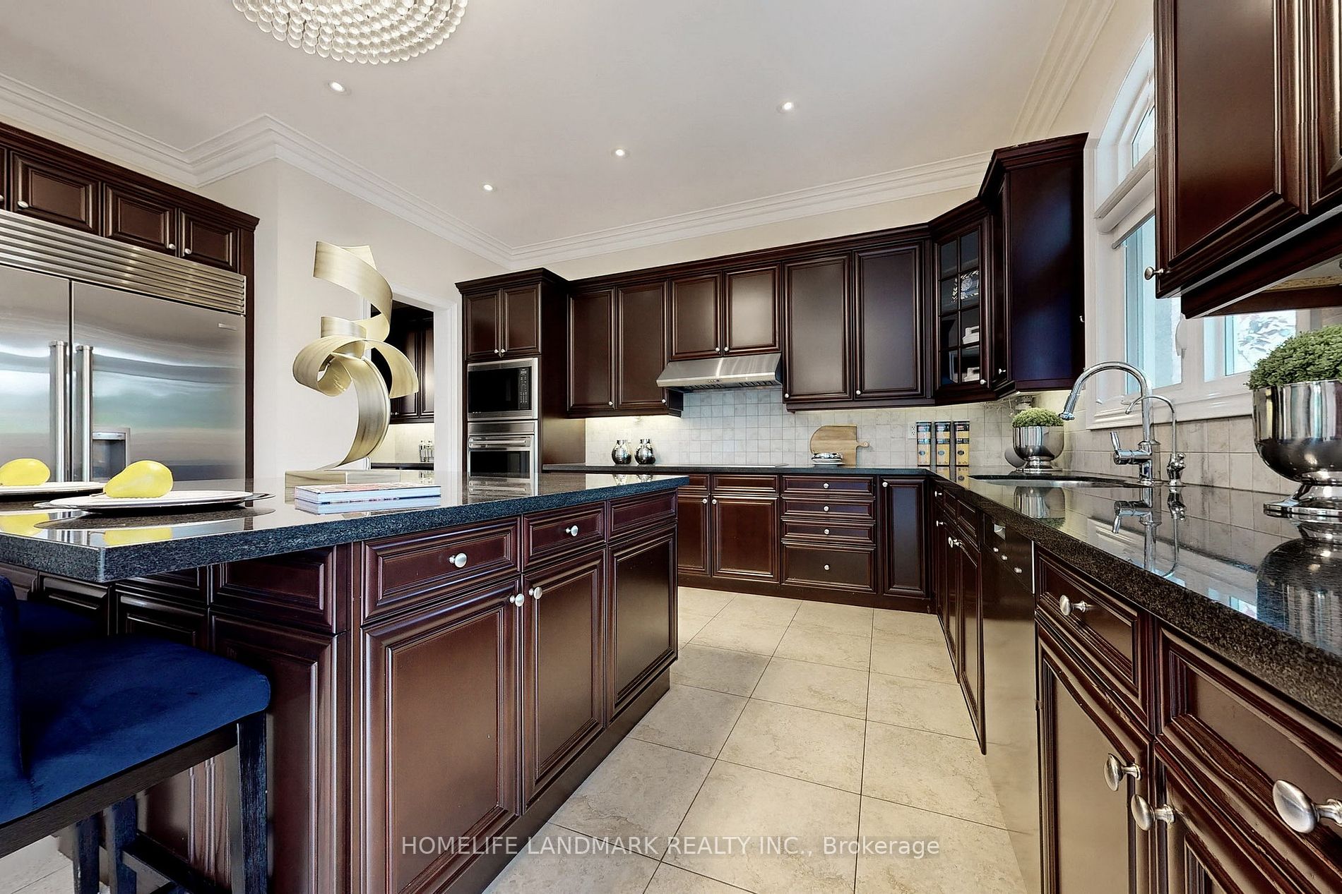 53 Carisbrooke Circle