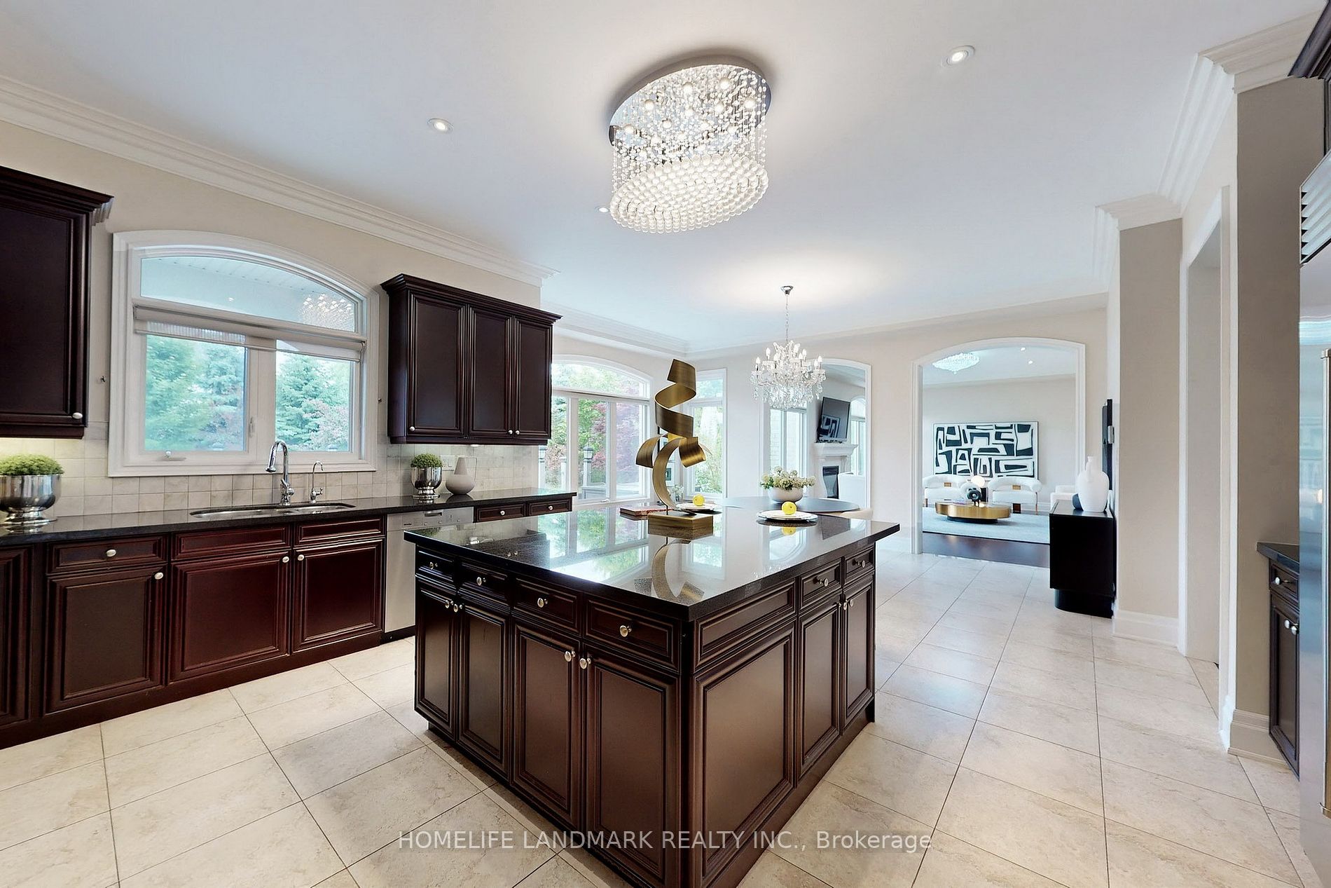 53 Carisbrooke Circle