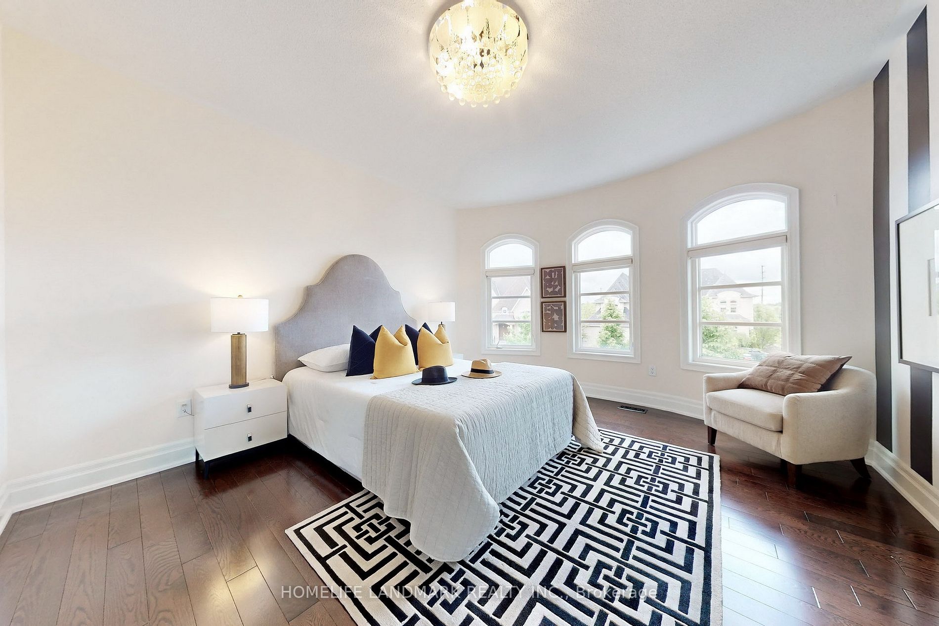 53 Carisbrooke Circle