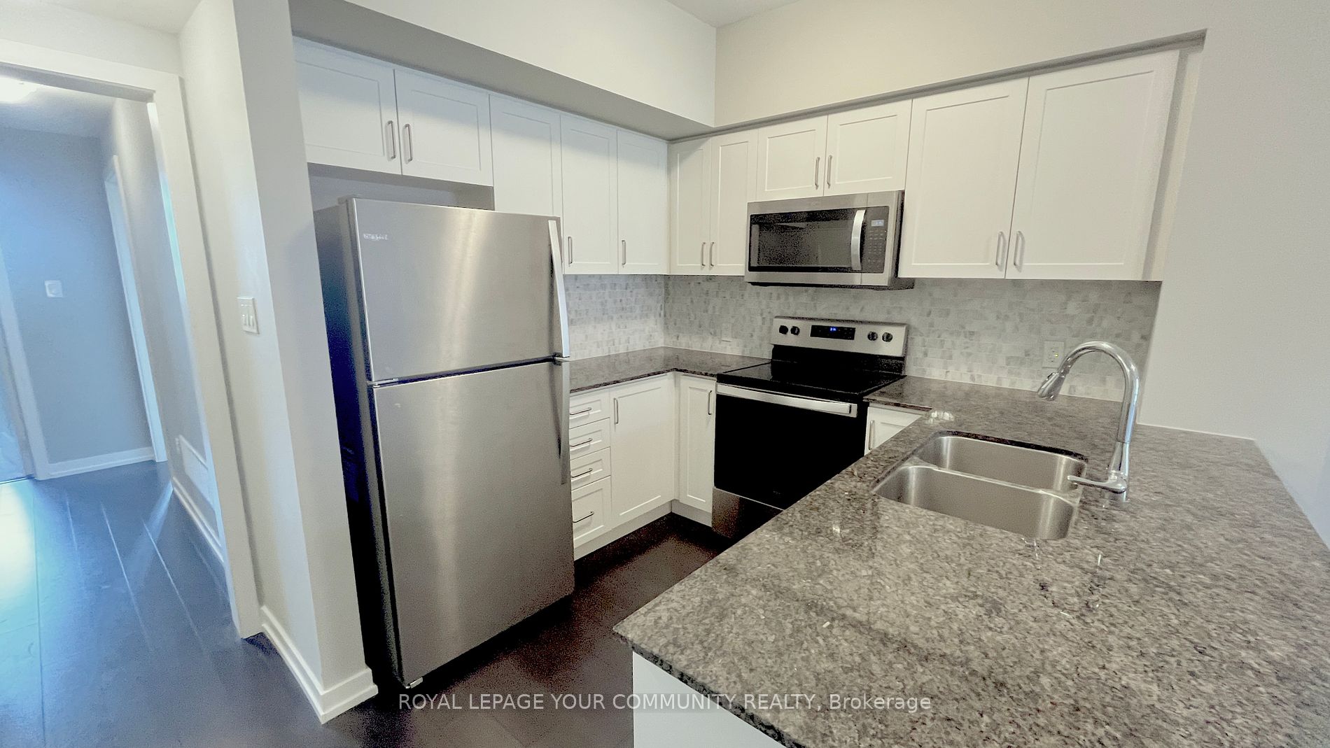 2 Linsmore Place, #208