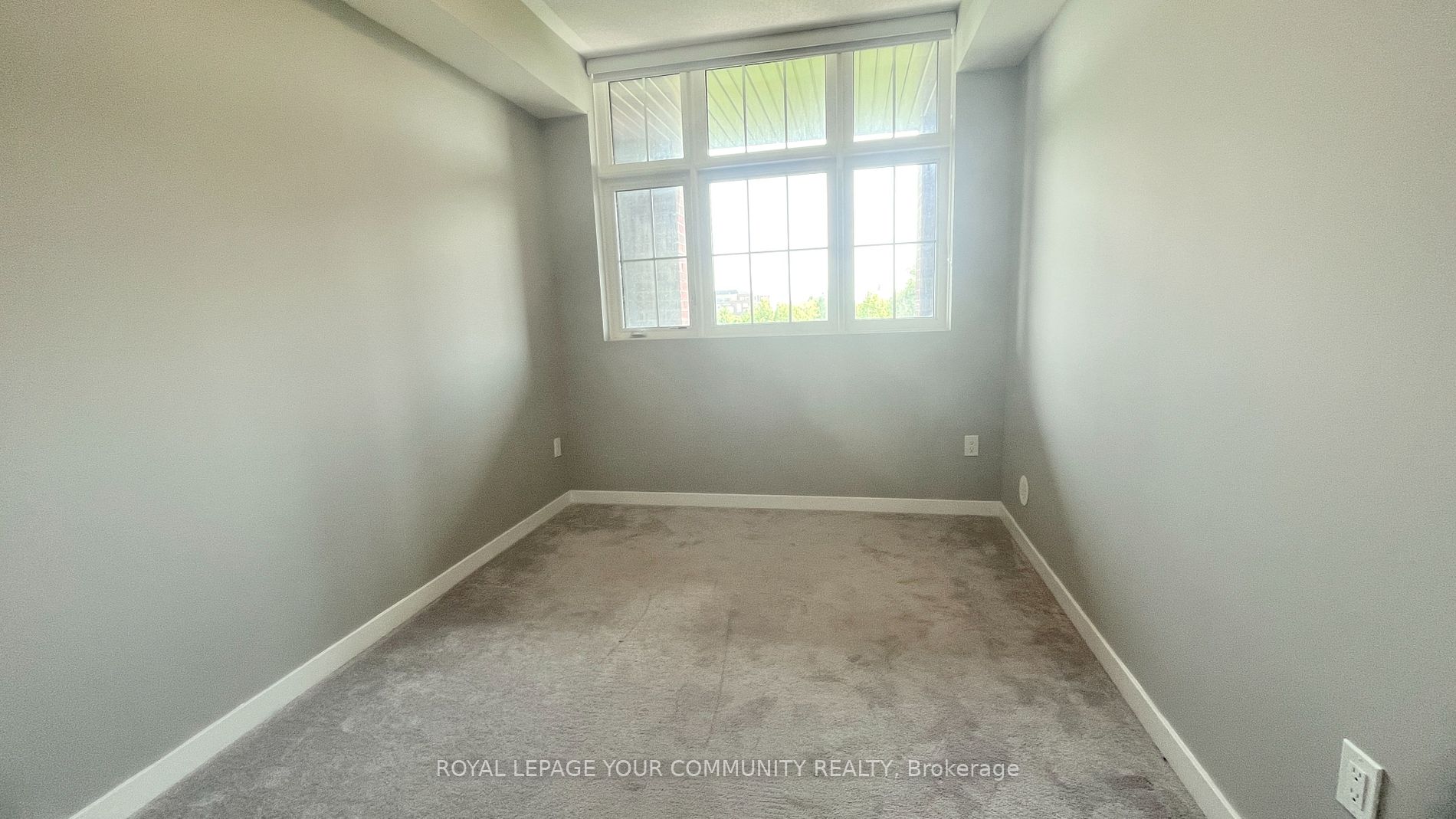 2 Linsmore Place, #208