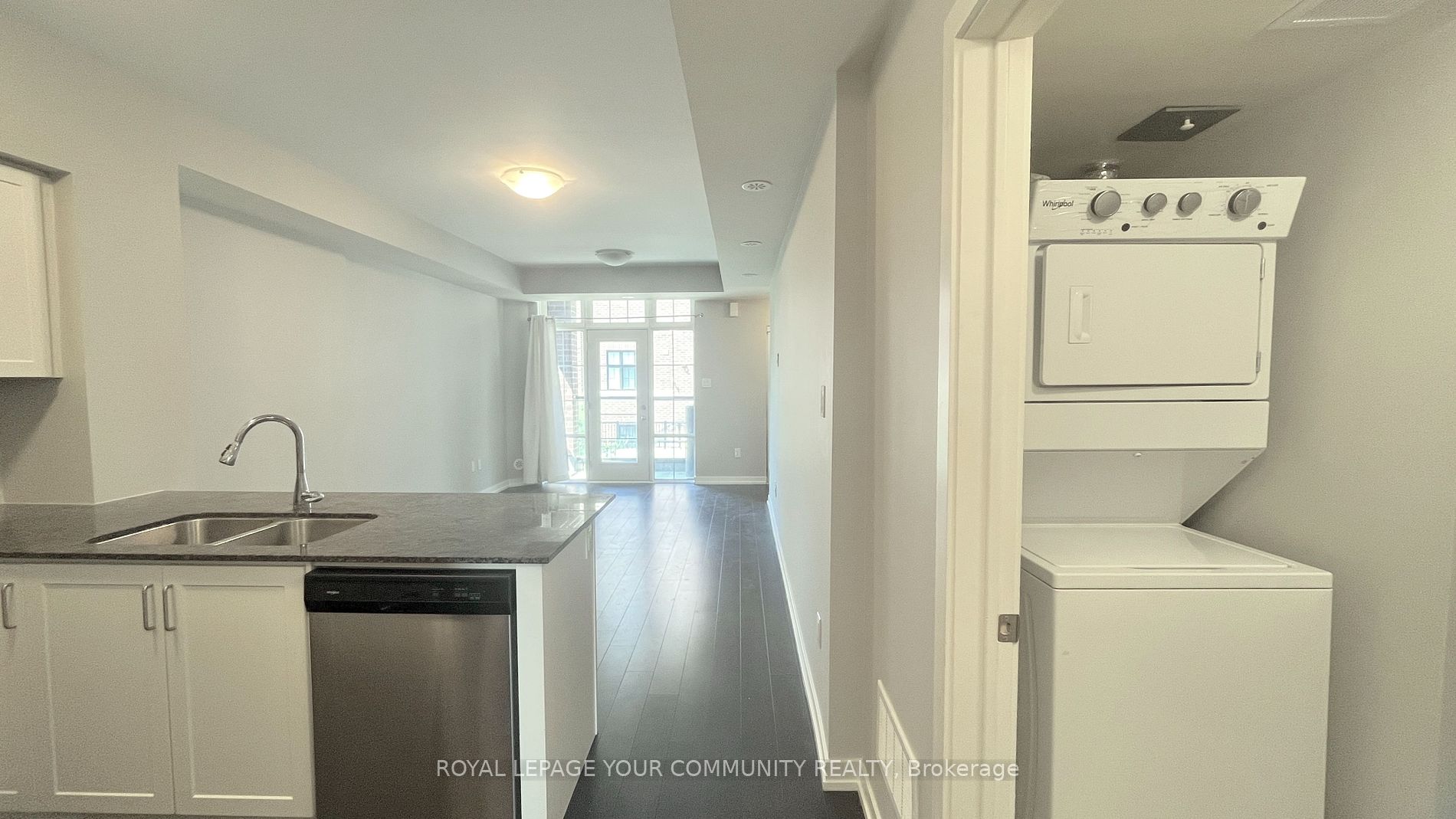 2 Linsmore Place, #208