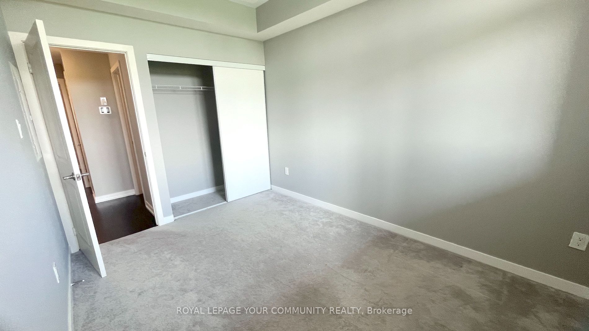 2 Linsmore Place, #208