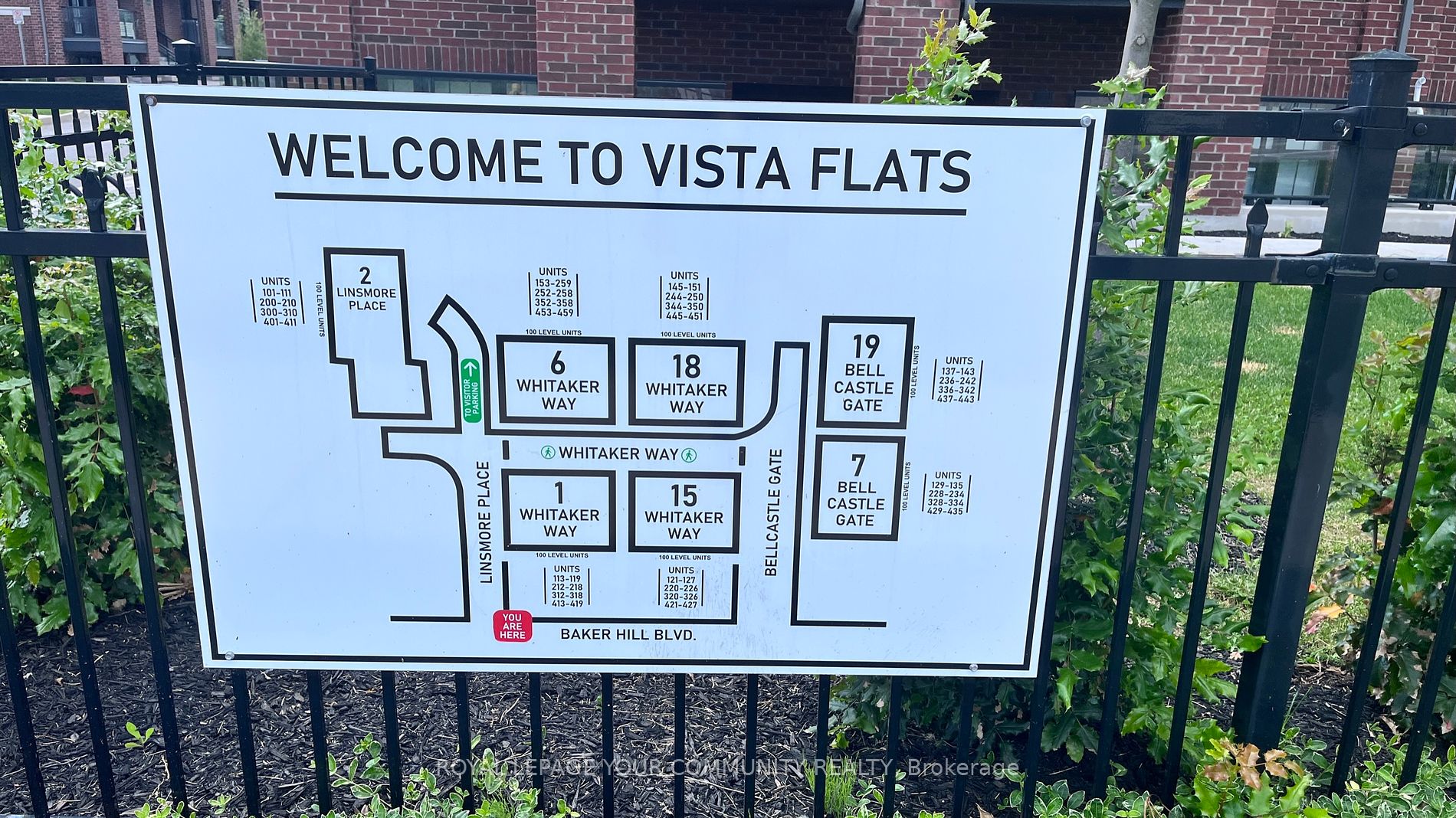 2 Linsmore Place, #208