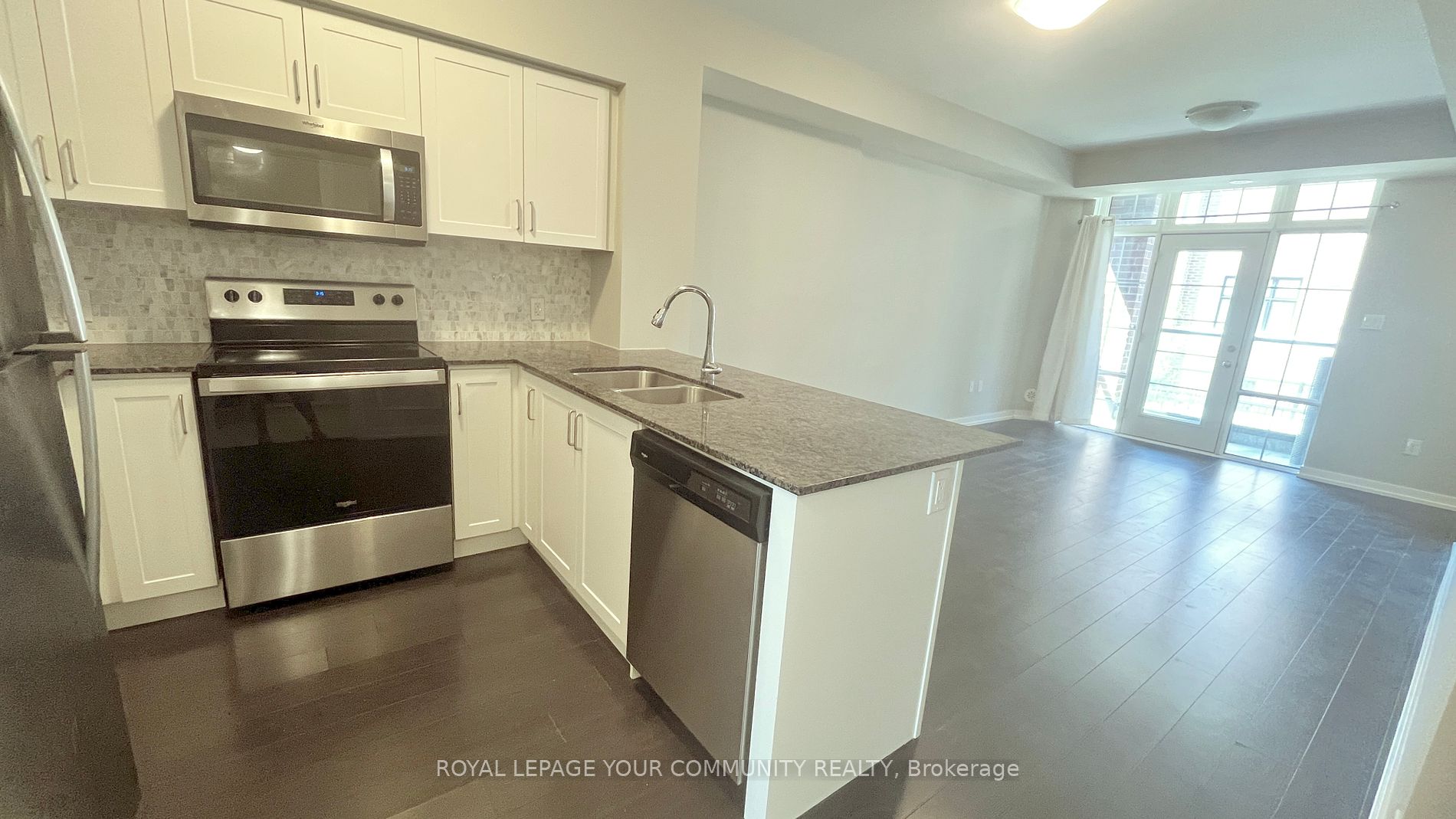 2 Linsmore Place, #208
