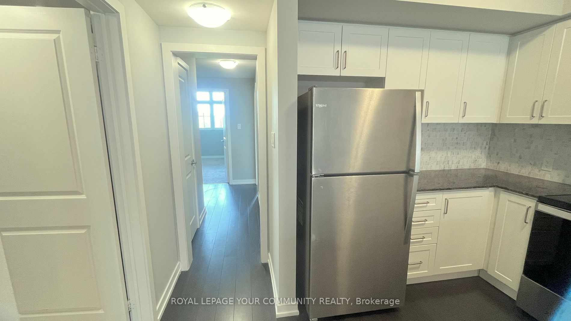 2 Linsmore Place, #208